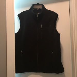 Men’s black vest